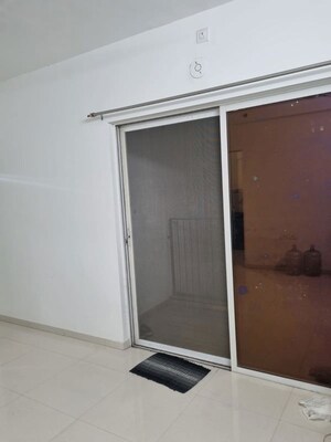 Room in 2 BHK Apartment at Godrej Park Ridge, Manjari – for Rent