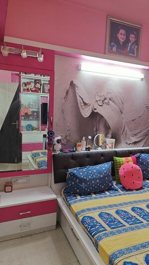 Bedroom in 3 BHK Apartment at Nirala Estate II, Tech Zone 4 Greater Noida – for Rent