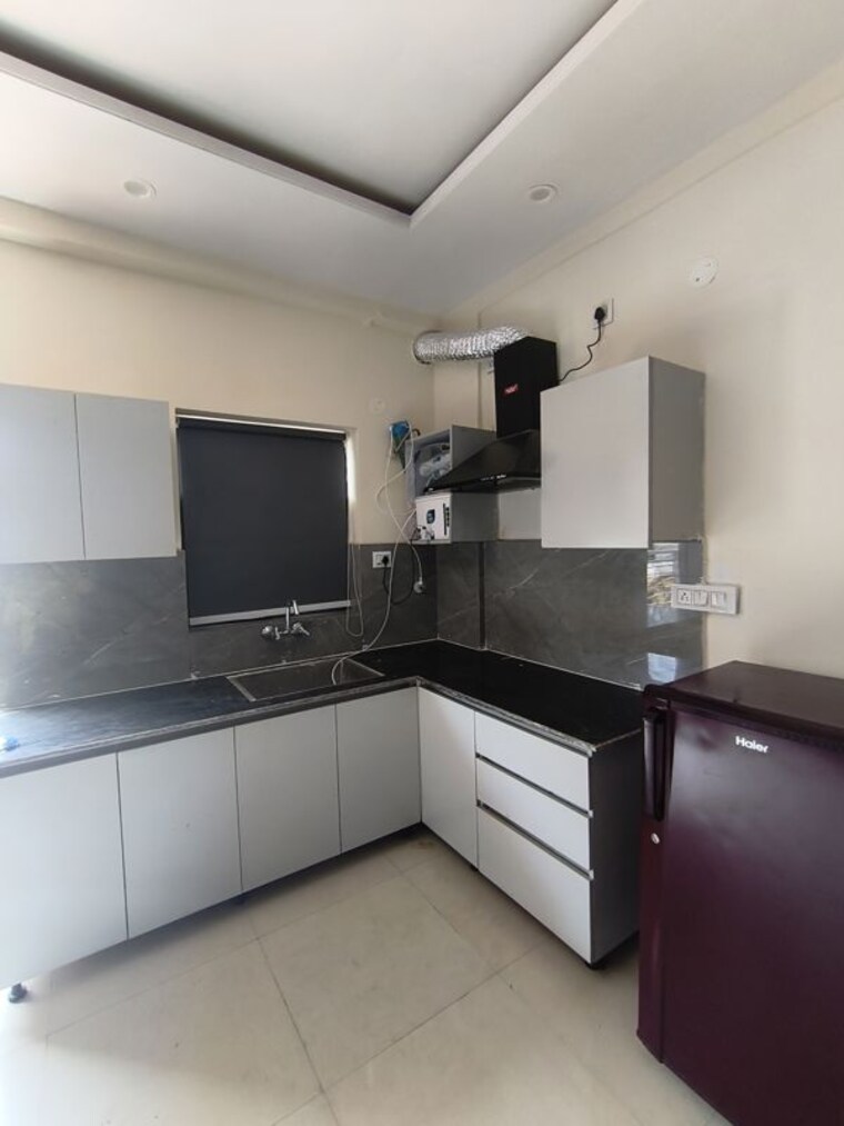 Kitchen, aura-homes 1 Bedroom 600 Sq.Ft. Builder Floor In Patiala Road Zirakpur 10174984