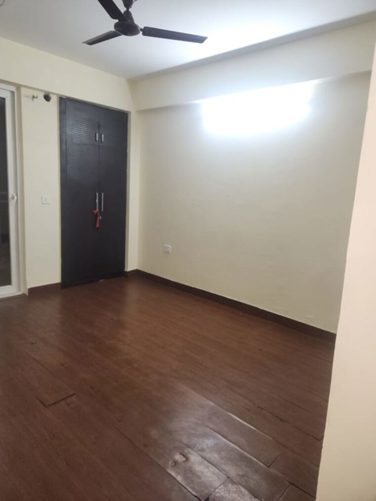 Room, nirala-estate-ii 3 Bedroom 1385 Sq.Ft. Apartment In Tech Zone 4 Greater Noida Greater Noida 10174988