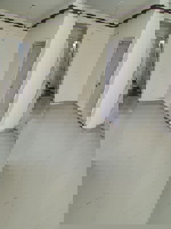 3 BHK 1385 Sq.Ft. Apartment in Nirala Estate II