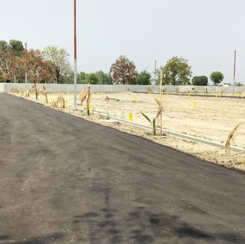Plot For Sale in Mohanlalganj