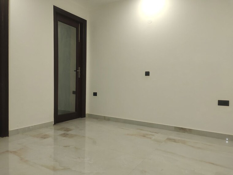 Room, kailash colony 4 Bedroom 2700 Sq.Ft. Builder Floor In Kailash Colony Delhi 10175006