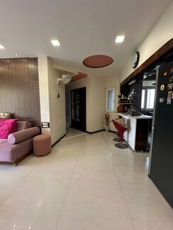 3 BHK Apartment For Rent in Shivalaya Tower
