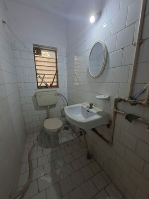 Bathroom in 2 BHK Apartment at Vrindavan Society Thane West, Vrindavan Society – for Rent