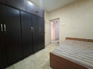 Room in 2 BHK Apartment at Vrindavan Society Thane West, Vrindavan Society – for Rent