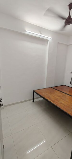 Room in 1 BHK Independent House at Gokhalenagar – for Rent
