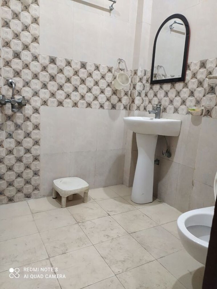 Bathroom, supertech-cape-town 2.5 Bedroom 1350 Sq.Ft. Apartment In Sector 74 Noida 10175034