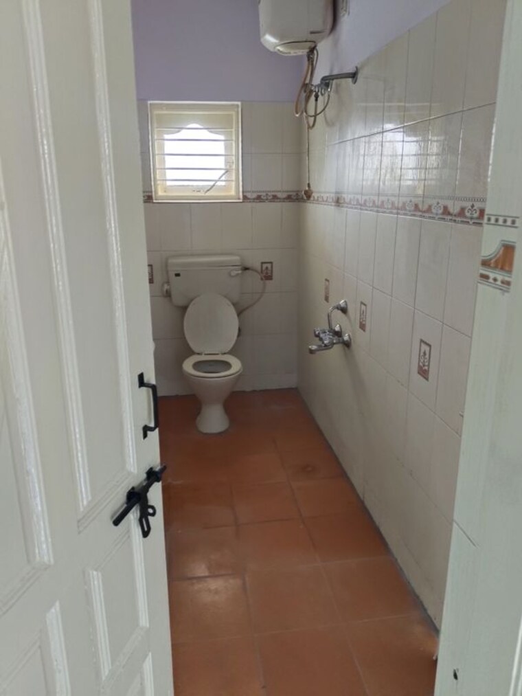 Bathroom, krishna-residency-kadubeesanahalli 1 Bedroom 550 Sq.Ft. Apartment In Kadubeesanahalli Bangalore 10175061