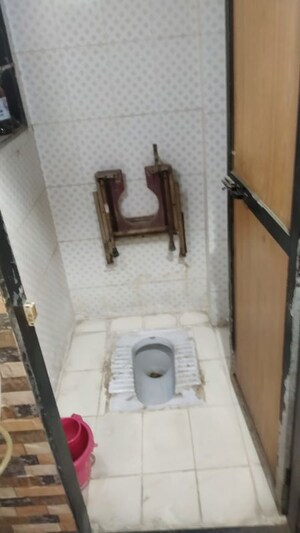 Bathroom in 1 BHK Apartment at Dombivli West – for Rent