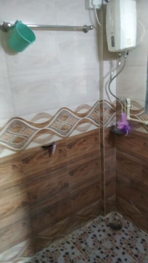 Bathroom in 1 BHK Apartment at Dombivli West – for Rent