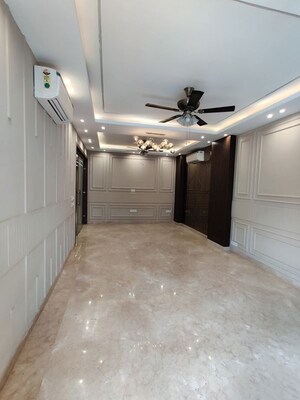 Room in 4 BHK Builder Floor at Ansal Sushant Lok I, Sector 43 – for Sale