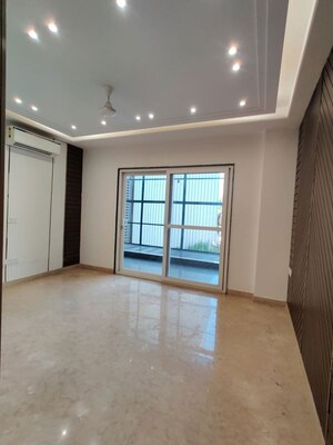 Room in 4 BHK Builder Floor at Ansal Sushant Lok I, Sector 43 – for Sale