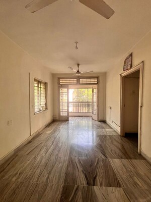 Room in 1 RK Apartment at Andheri West – for Rent