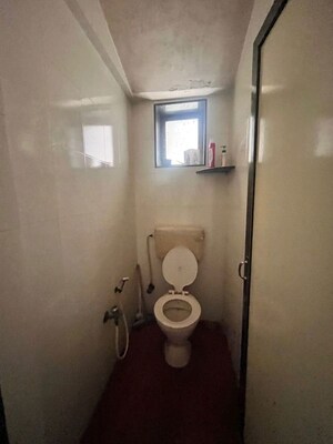 Bathroom in 1 RK Apartment at Andheri West – for Rent