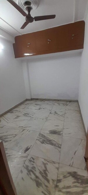 Room in 1 BHK Builder Floor at Vaishali Sector 6 – for Sale
