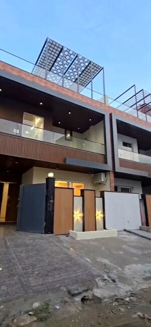 5 BHK Villa For Sale in Sector 1 Wave City