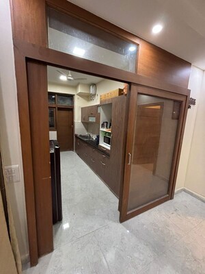 Room in 3.5 BHK Apartment at Supreme Towers, Sector 99 – for Rent