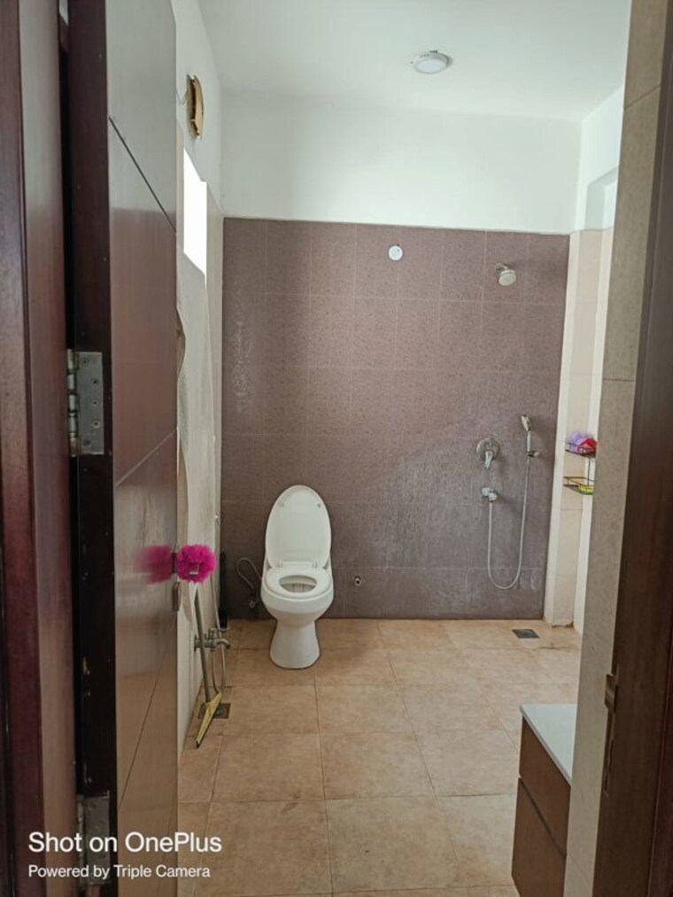 Bathroom, rwa-apartments-sector-26 1 RK 500 Sq.Ft. Independent House In Sector 26 Noida 10175149