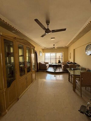 2 BHK Apartment For Rent in Andheri West