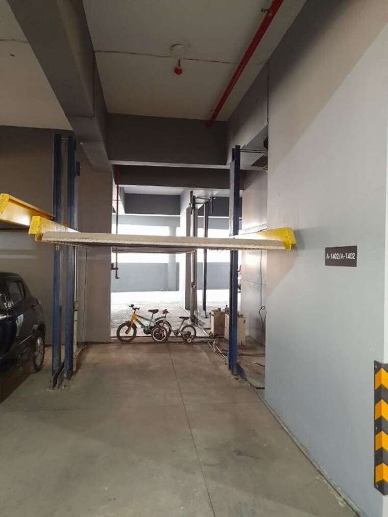  Parking, kabra-diamante 3 Bedroom 975 Sq.Ft. Independent House In Goregaon West Mumbai 6768814