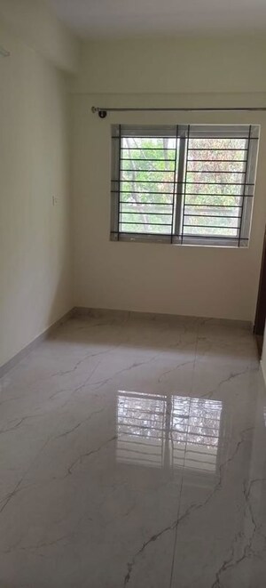 Room in 2 BHK Apartment at N.D Passion, Harlur – for Rent