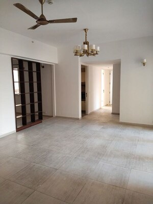 Room in 3.5 BHK Apartment at Ireo Uptown, Sector 66 – for Rent