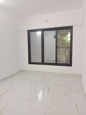 Room in 1 BHK Apartment at CH Om Aarti, Borivali West – for Rent