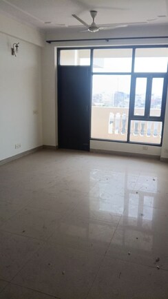 3 BHK + Servant Room Apartment For Sale in Sector 39