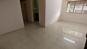 Room in 2 BHK Apartment at Sai Ram Residency Malad, Malad East – for Rent