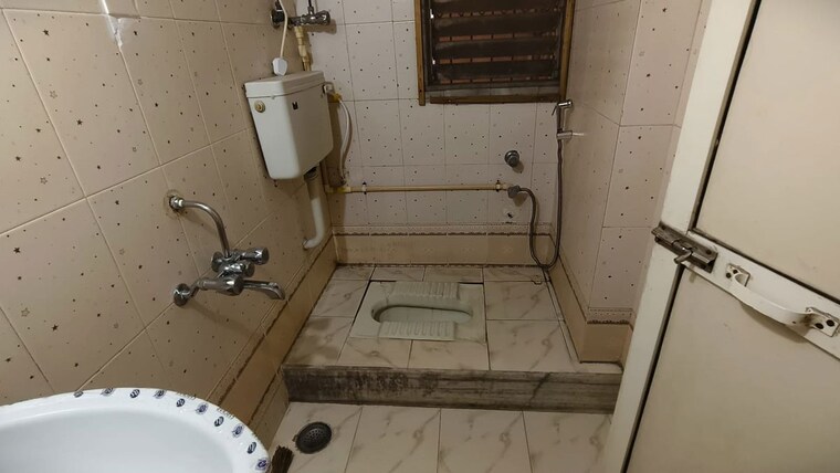 Bathroom, sai-ram-residency-malad 2 Bedroom 850 Sq.Ft. Apartment In Malad East Mumbai 10175189