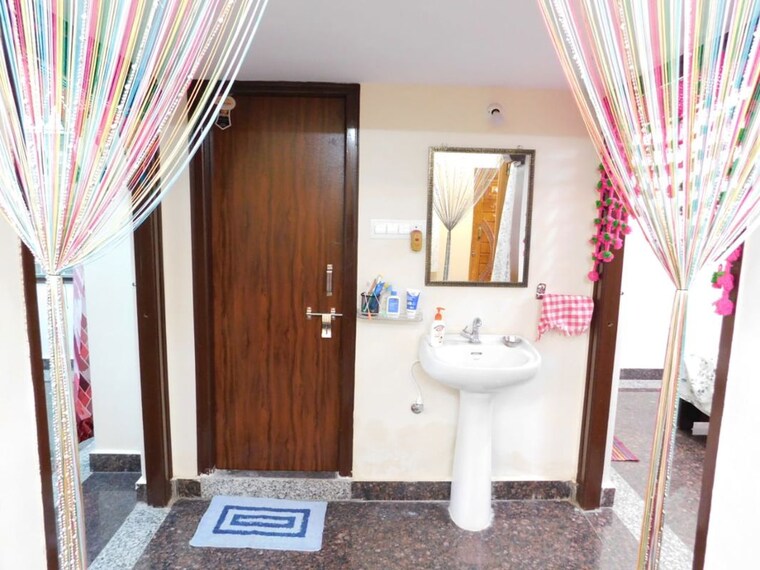 Bathroom, kismatpur 2 Bedroom 115 Sq.Yd. Independent House In Kismatpur Hyderabad 10175190
