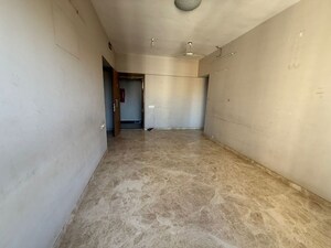 Room in 2.5 BHK Apartment at Wadhwa TW Gardens, Kandivali East – for Sale