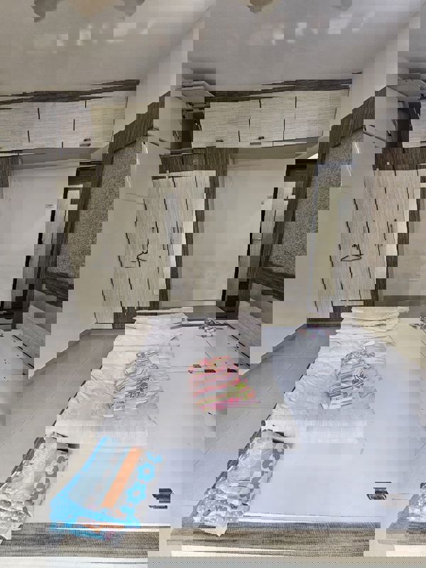 3 BHK 1200 Sq.Ft. Apartment in Shivalaya Tower