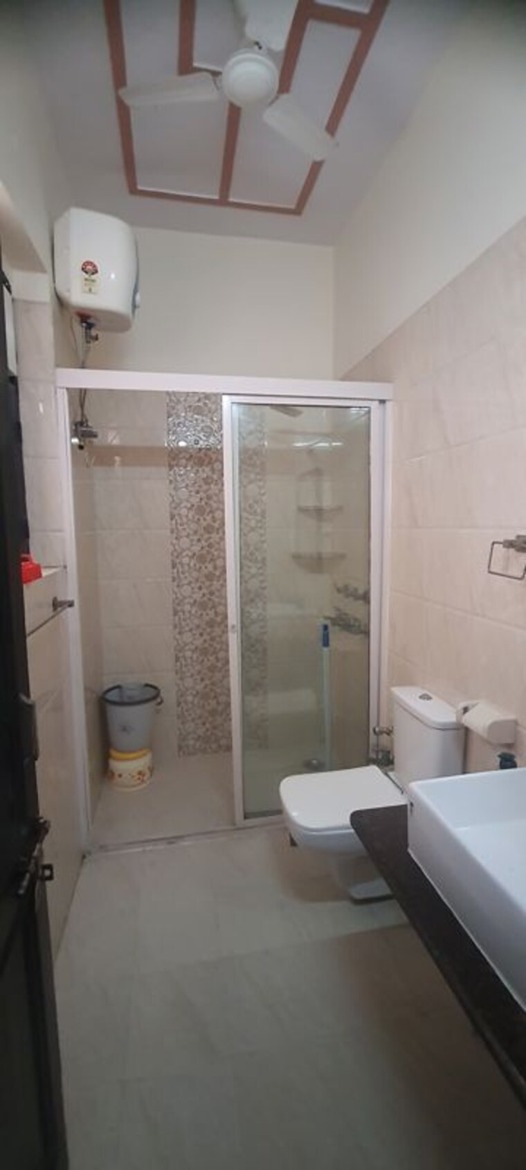 Bathroom, sector 8 1.5 Bedroom 160 Sq.Ft. Independent House In Sector 8 Faridabad 10175208