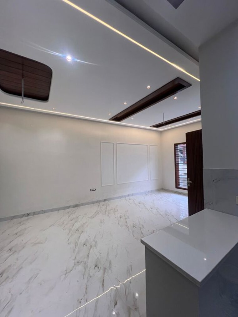 Kitchen, onyxe-paraiso 5 Bedroom 1350 Sq.Ft. Independent House In Patiala Road Zirakpur 10175220