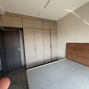 Room in 2 BHK Apartment at VS Royale 22, Vikhroli East – for Rent