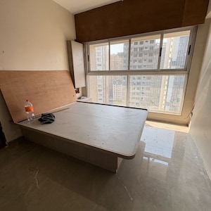 Bedroom in 2 BHK Apartment at VS Royale 22, Vikhroli East – for Rent