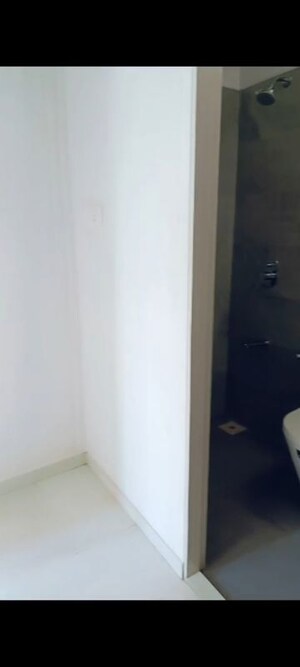 Building Lobby in 1 BHK Apartment at Dosti West County Phase 4 Dosti Pine, Balkum Pada – for Sale