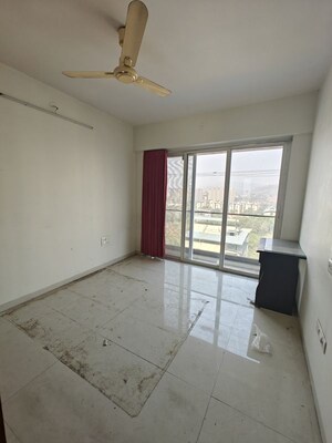 Room in 2 BHK Apartment at Akshar Alvario, Seawoods – for Rent