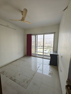 Room in 2 BHK Apartment at Akshar Alvario, Seawoods – for Rent