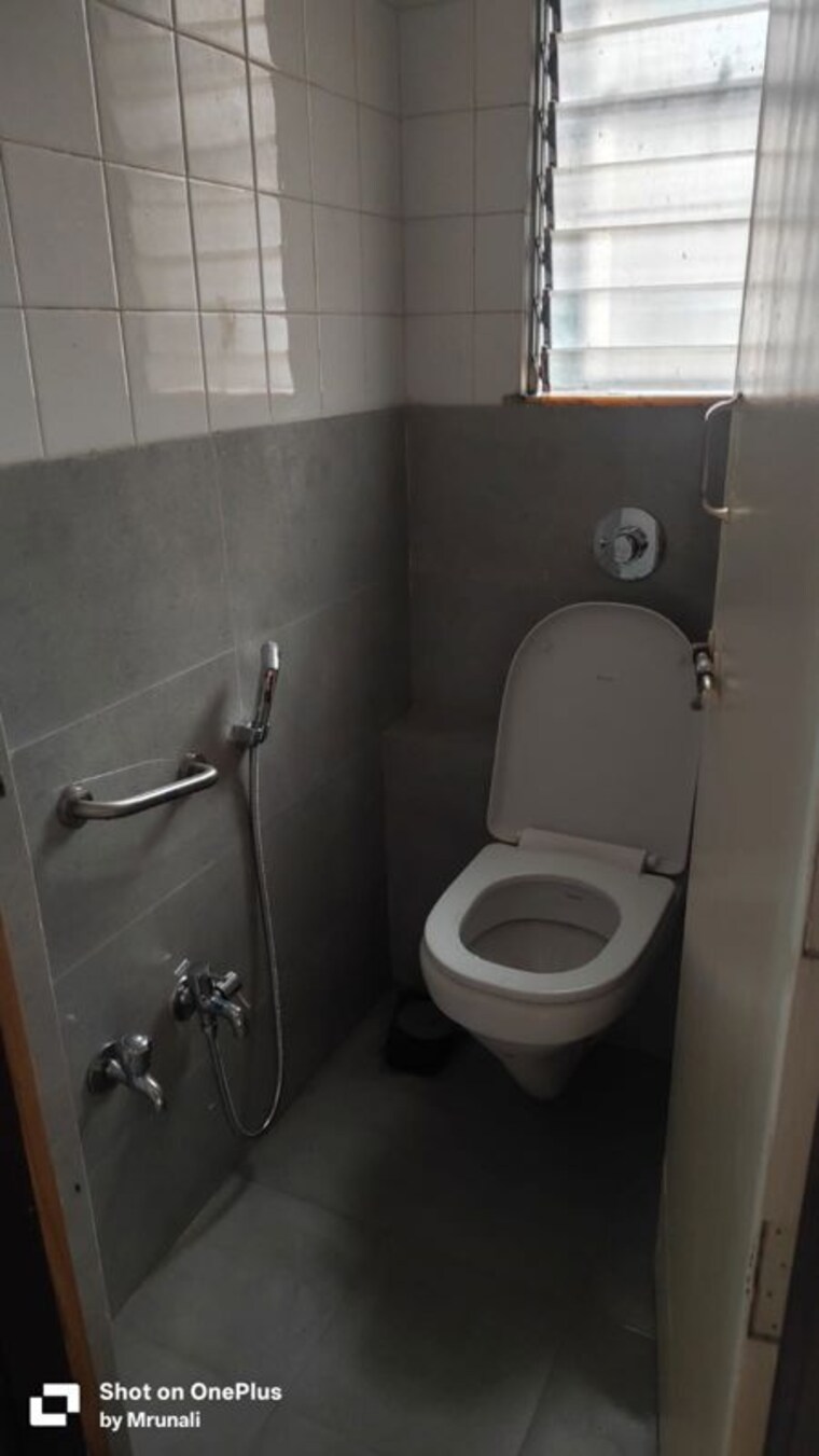 Bathroom, ashwini-apartments-pandurang-colony 2 Bedroom 1001 Sq.Ft. Apartment In Pandurang Colony Pune 10175245