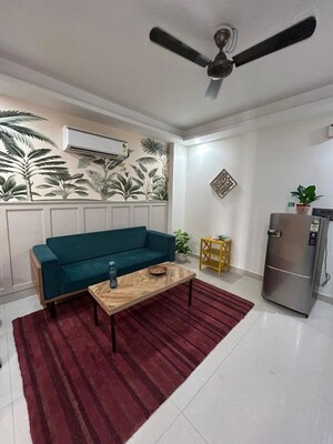 Living Room in 1 BHK Builder Floor at Sector 40 – for Rent
