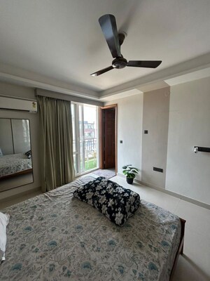 Bedroom in 1 BHK Builder Floor at South City 1 – for Rent