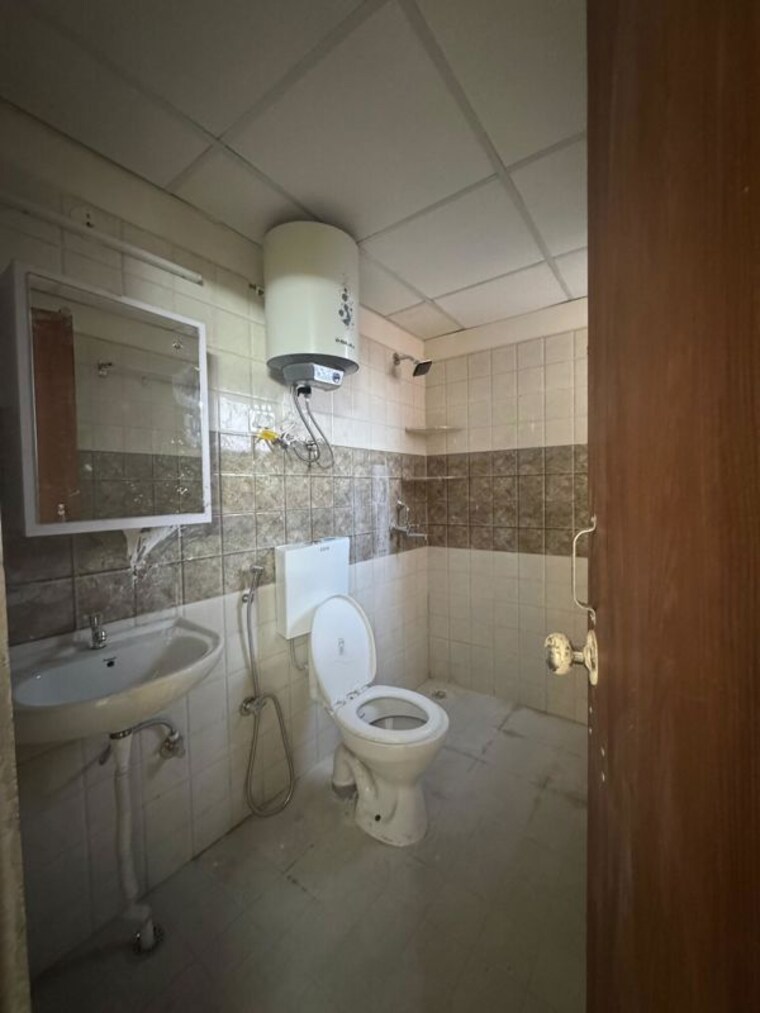 Bathroom, mrg-the-balcony 2 Bedroom 645 Sq.Ft. Apartment In Sector 93 Gurgaon 10175271