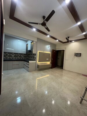 2 BHK Apartment For Rent in MRG The Balcony, Sector 93
