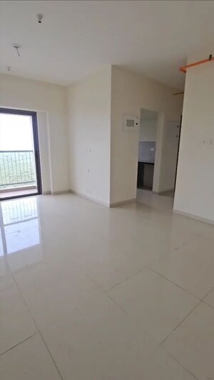 2 BHK Apartment For Rent in Kalpataru Srishti Namaah, Mira Road