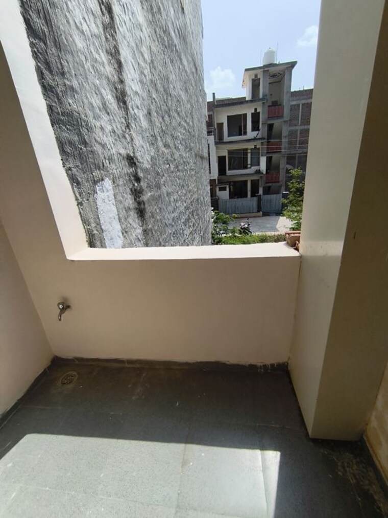 Balcony, aura-homes 1 Bedroom 600 Sq.Ft. Builder Floor In Patiala Road Zirakpur 10175296