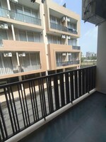 1 BHK 600 Sq.Ft. Builder Floor in Aura Homes