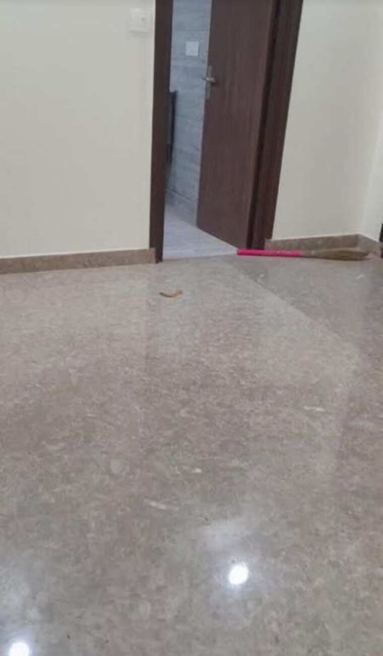Room, sector 7 dwarka 1 Bedroom 500 Sq.Ft. Apartment In Sector 7 Dwarka Delhi 10175310